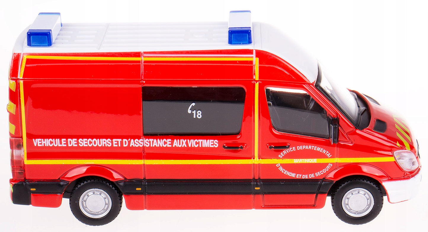 Mercedes Sprinter rosu/alb Emergency - 1/50 Bburago