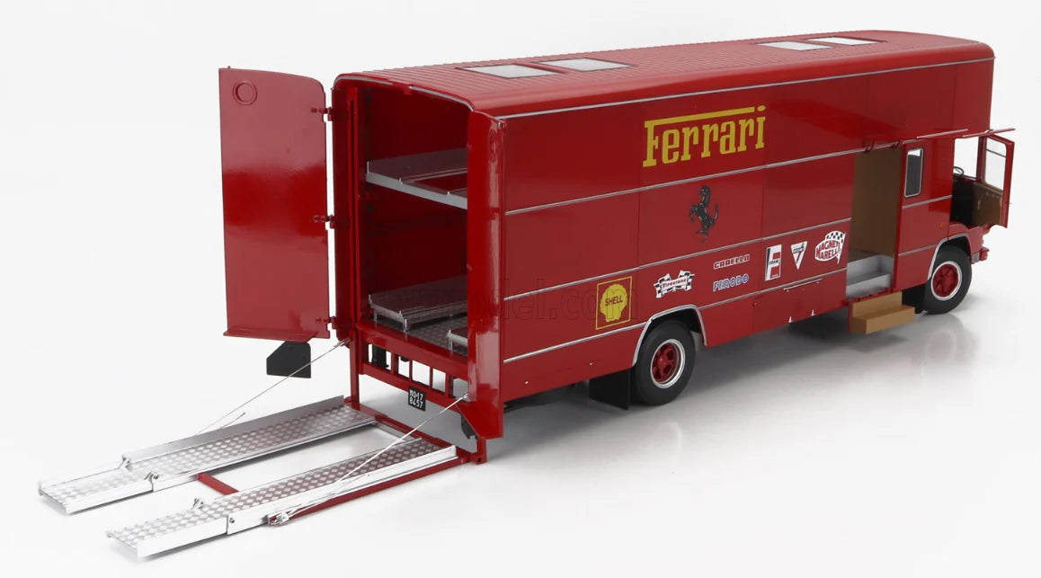 SET 3 Machete - Camion Fiat OM 150 Rolfo Racetruck 1967 cu 2 machete Ferrari - 1/18 Cmr / Werk83