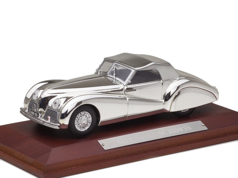 Alfa Romeo 6C 2500 SS cu vitrina plexiglass - 1/43 Atlas Collections