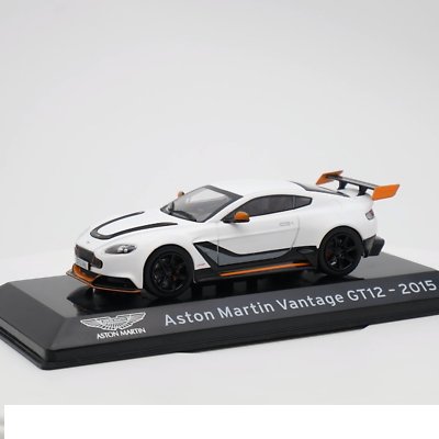 Aston Martin Vantage GT12 2015 cu vitrina plexiglass - 1/43 Altaya