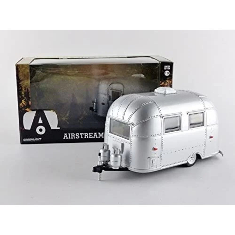 Rulota Airstream 16 Bambi argintie - 1/24 Greenlight