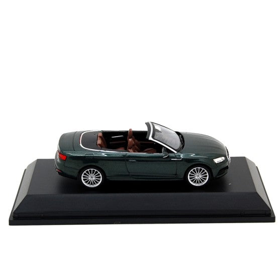 Audi A5 Cabriolet gotland green cu vitrina plexiglass - 1/43 Spark