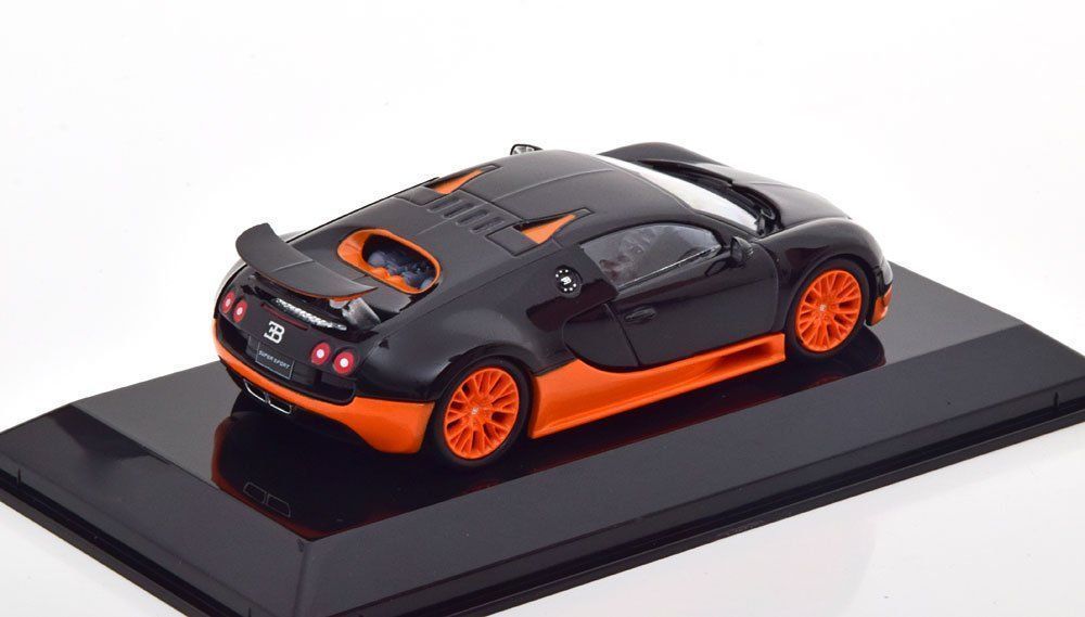 Bugatti Veyron 16,4 Super Sport 2010 cu vitrina plexiglass - 1/43 Altaya