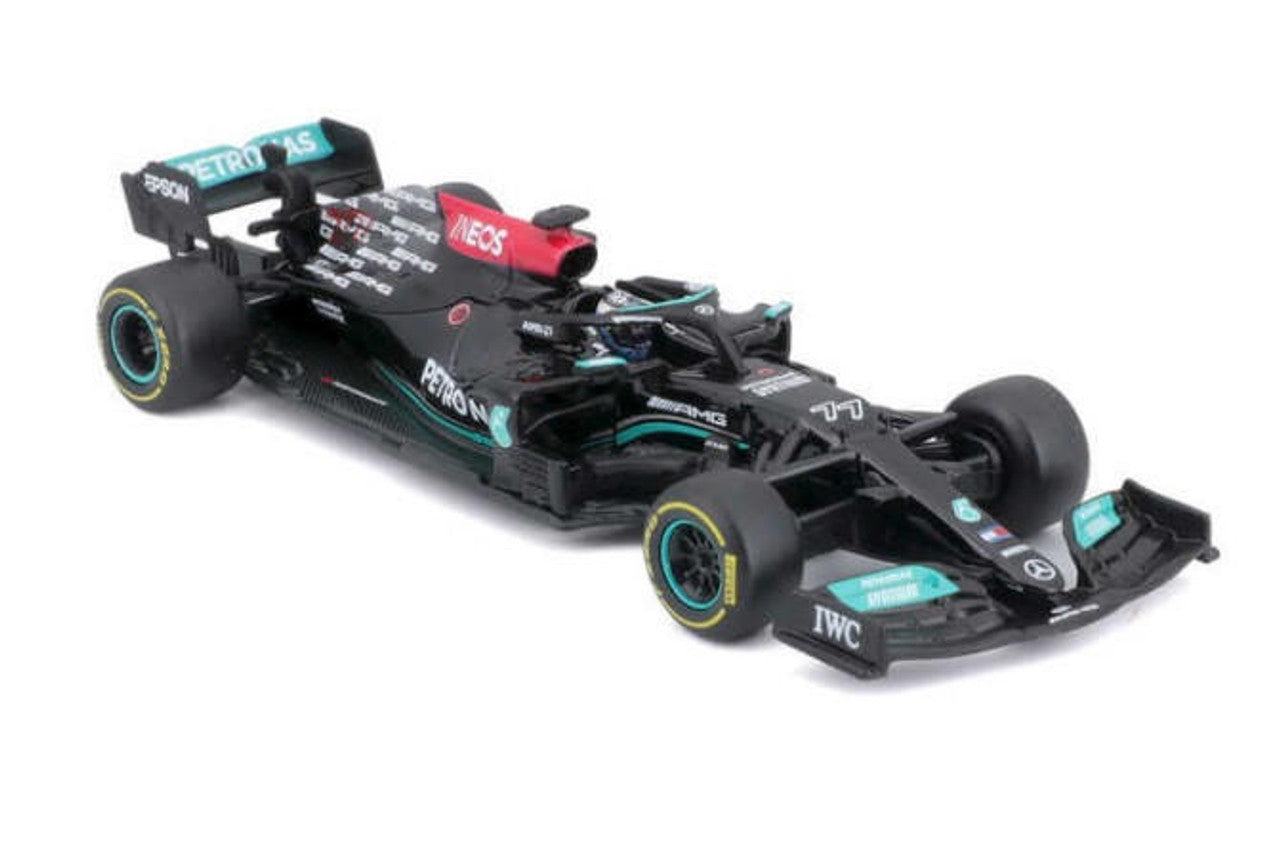 Formula 1 Valtteri Bottas Mercedes-AMG Nr.77 2021 -  1/43 de Bburago