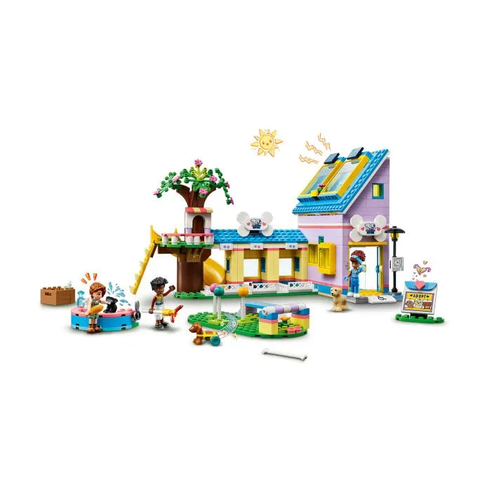 LEGO Friends 41727 - Centru de salvare pentru caini (617 piese)