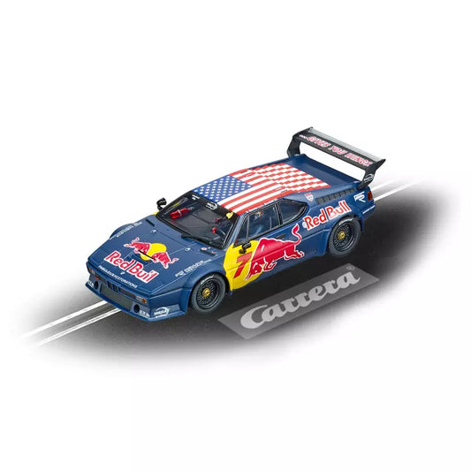 BMW M1 Procar No.7 Daytona 2017 cu pilot si vitrina plexiglass pentru pista Carrera - 1/32 Carrera Evolution