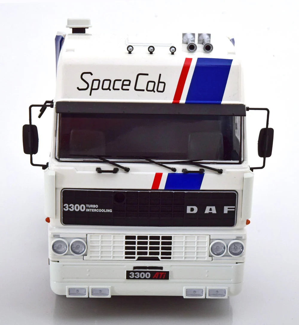 Camion DAF 3300 SpaceCab 1982 - 1/18 ROAD KINGS