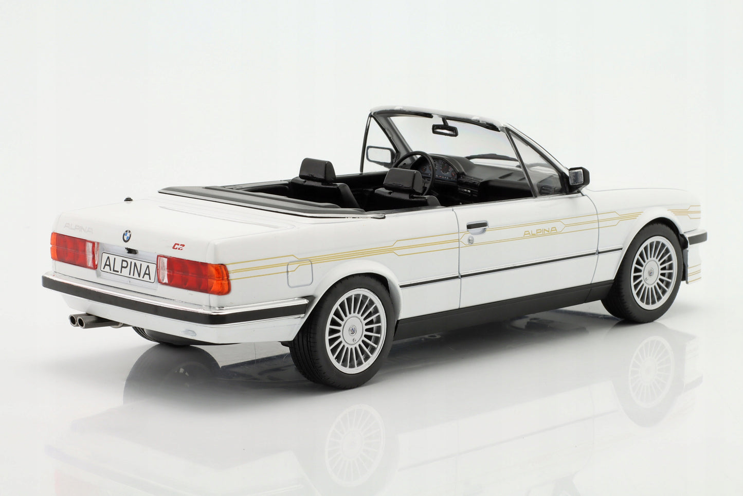 BMW Alpina C2 2.7 alb - 1/18 Model Car Group