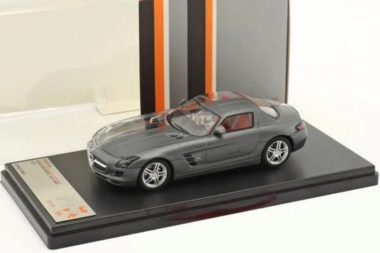 Mercedes SLS Amg 2011 cu vitrina plexiglass - 1/43 IxoModels