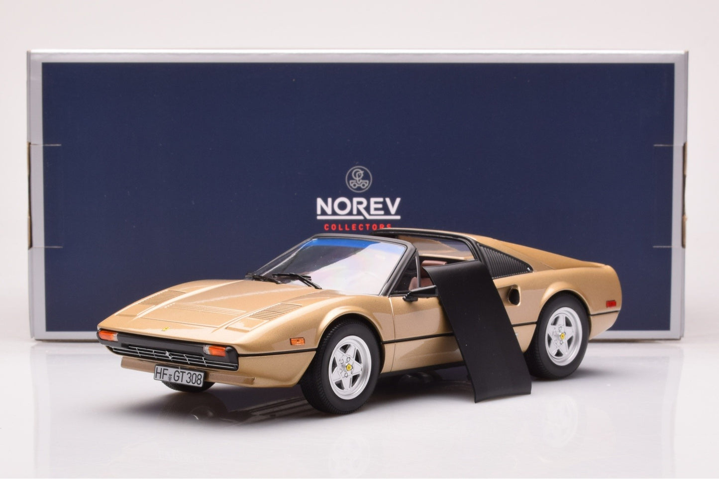 Ferrari 308 GTS 1982 gold - 1/18 Norev