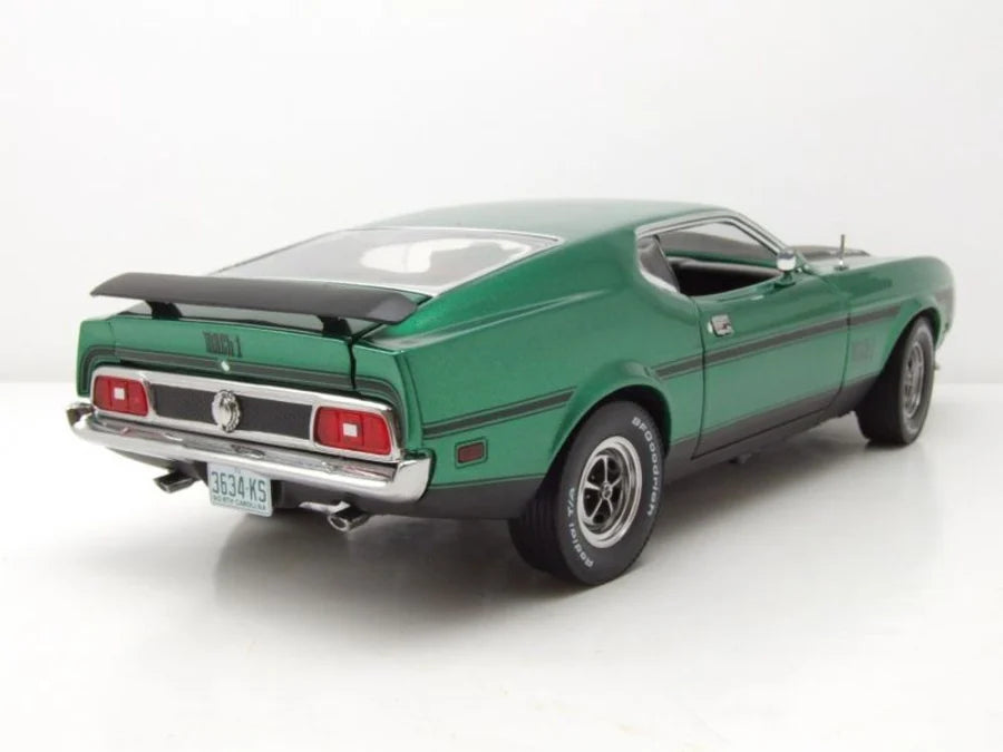 Ford Mustang Mach 1 Grabber Green 1971 - 1/18 Sun Star