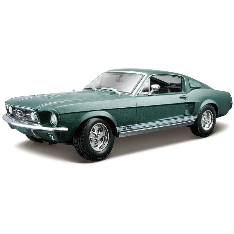 Ford Mustang Gta Fastback verde 1967 - 1/18 Maisto