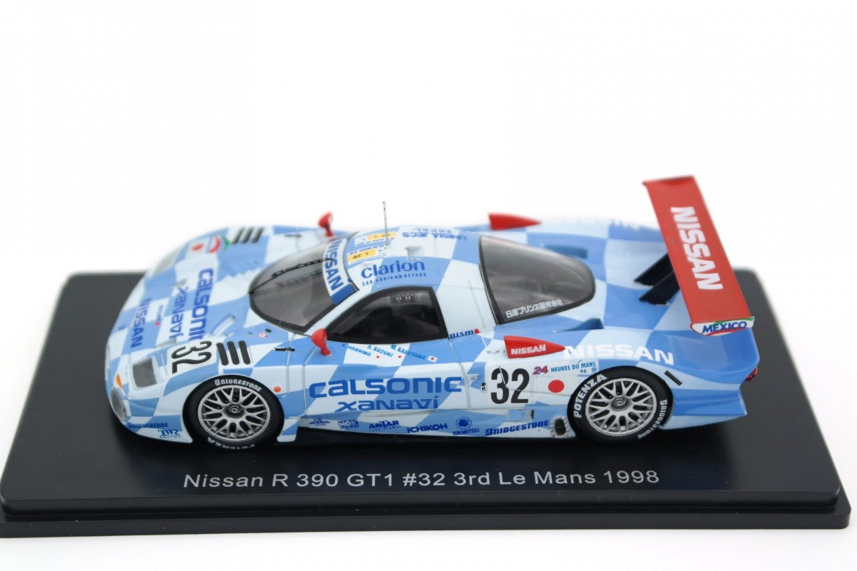 Nissan R 390 GT1 #32 3rd Le Mans 1998 cu vitrina plexiglass - 1/43 Spark