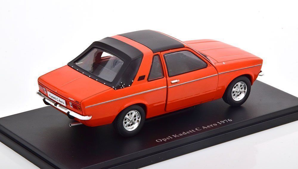 Opel Kadett C Aero 1976 -  1/24 Hachette.