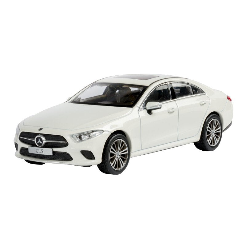 Mercedes CLS alb 2018 cu vitrina plexiglass - 1/43 Norev