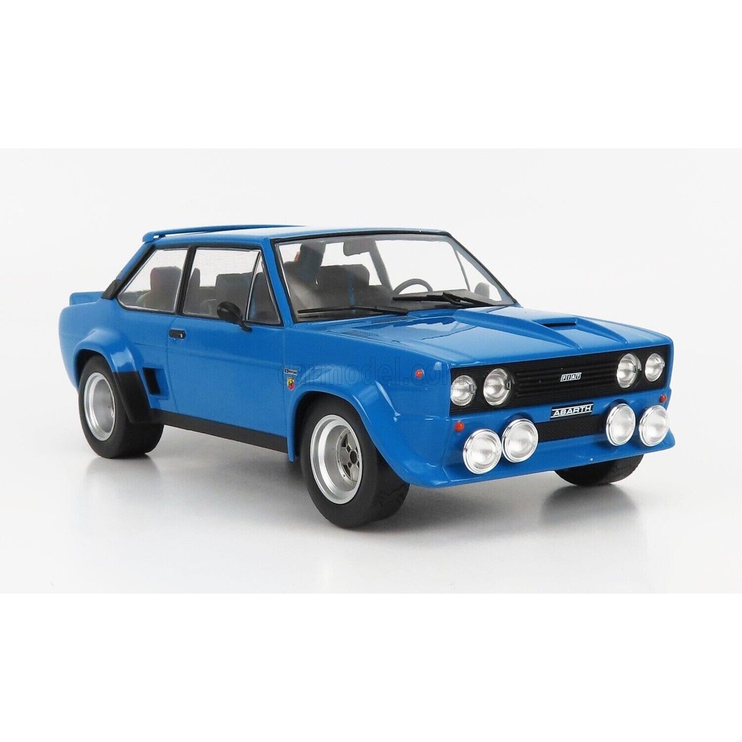 Fiat 131 Abarth 1980 bleu - 1/18 IXO Models