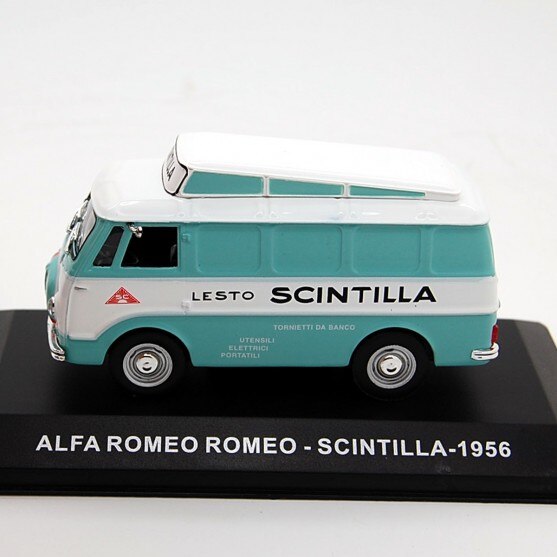 Alfa Romeo Scintilla 1956 cu vitrina plexiglass - 1/43 Altaya