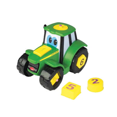 Tractoras John Deere cu forme si cifre