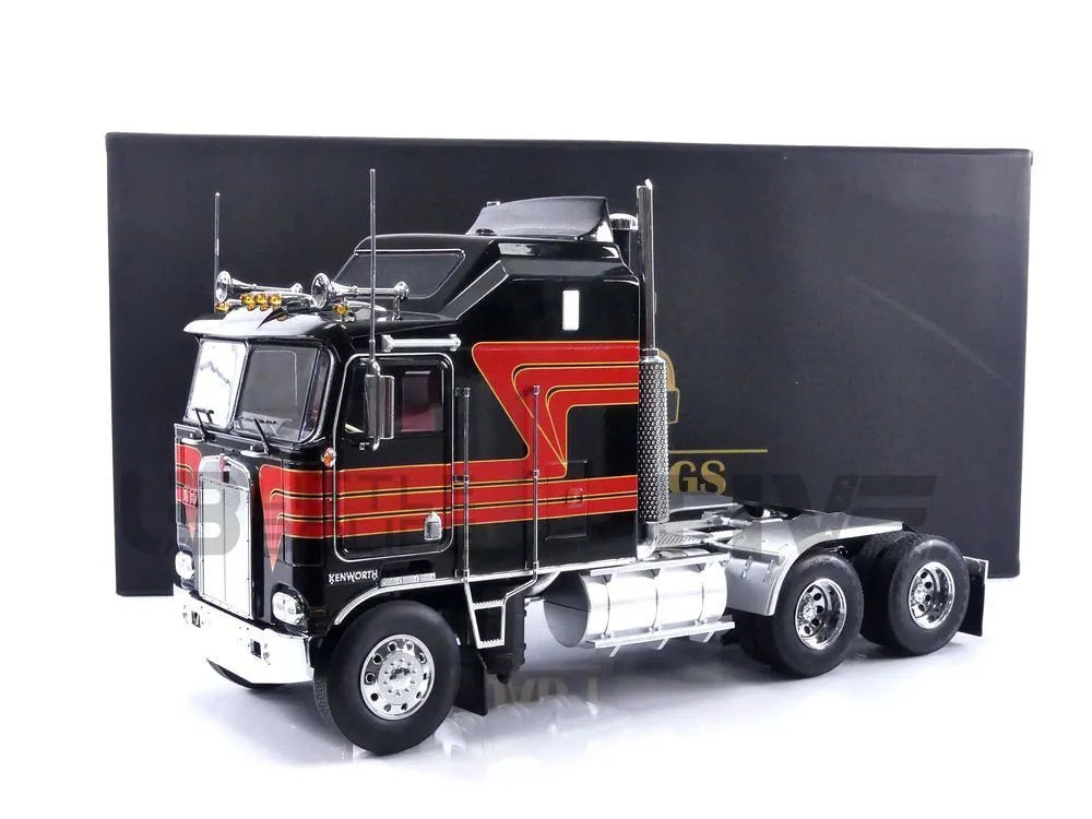 Camion Kenworth K100 Aerodyne 1976 negru/rosu - 1/18 Road Kings