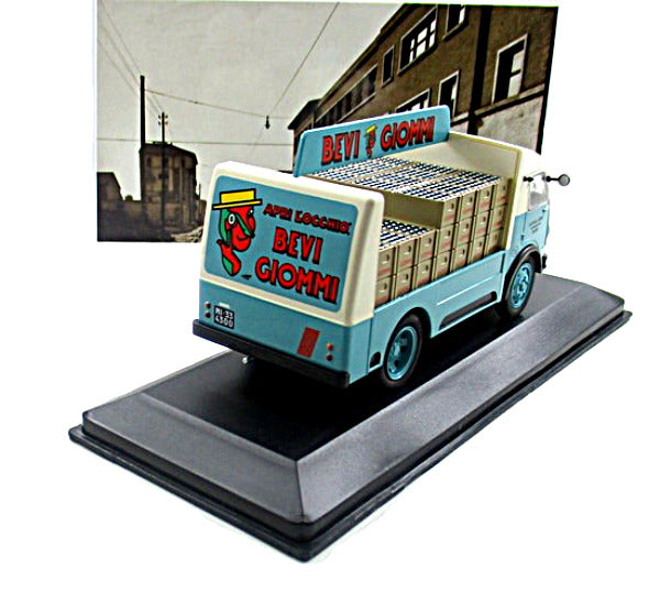 Om Leoncino Portabottiglie - Giommi 1957 cu vitrina plexiglass - 1/43 Altaya