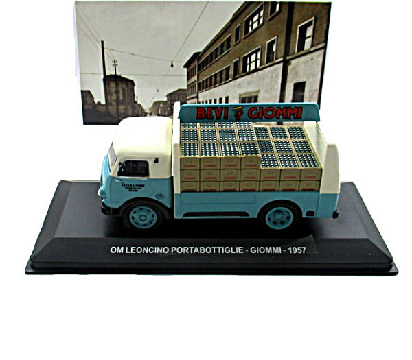 Om Leoncino Portabottiglie - Giommi 1957 cu vitrina plexiglass - 1/43 Altaya