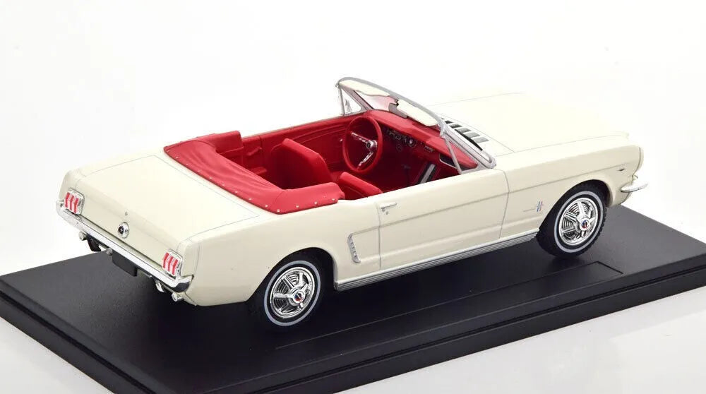 Ford Mustang Convertible 1965 - 1/24