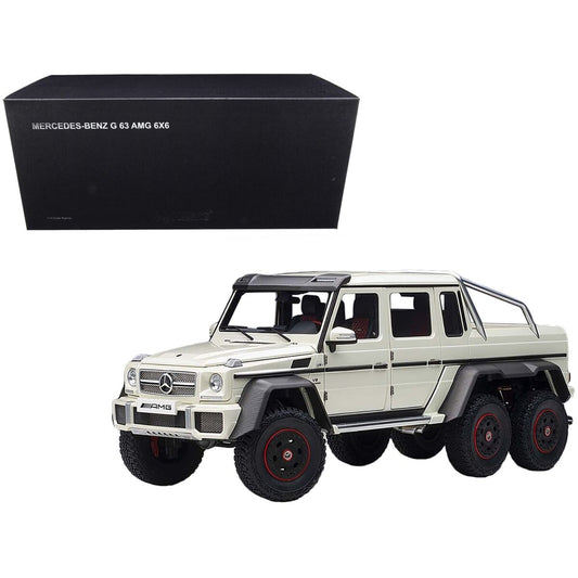 Mercedes-Benz G63 AMG 6x6 alb - 1/18 Autoart