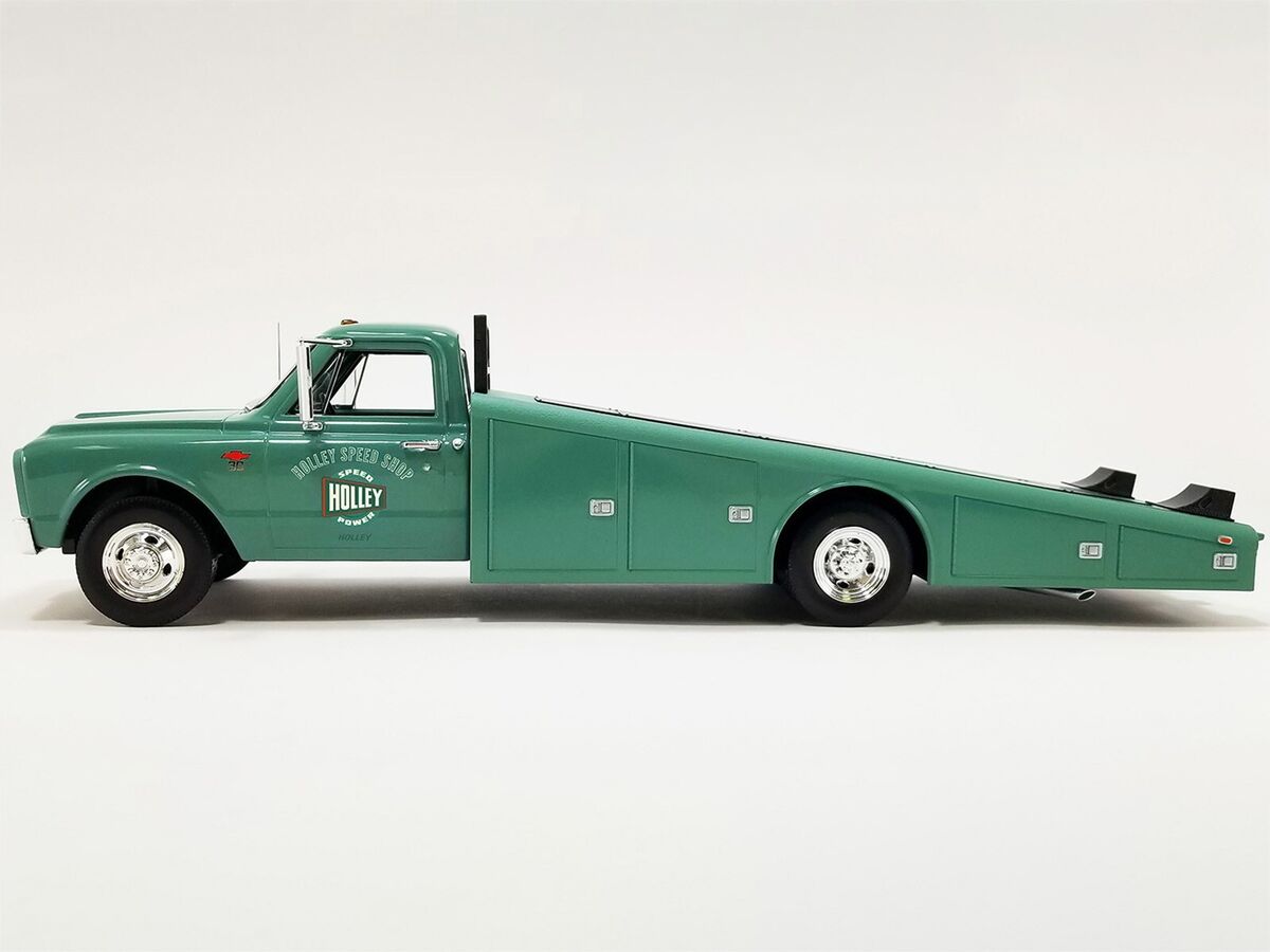 Transportor Chevrolet C-30 Ramp Truck 1967 - 1/18 ACME