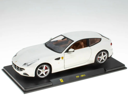 Ferrari FF 2011 alb cu vitrina plexiglass - 1/24 Bburago