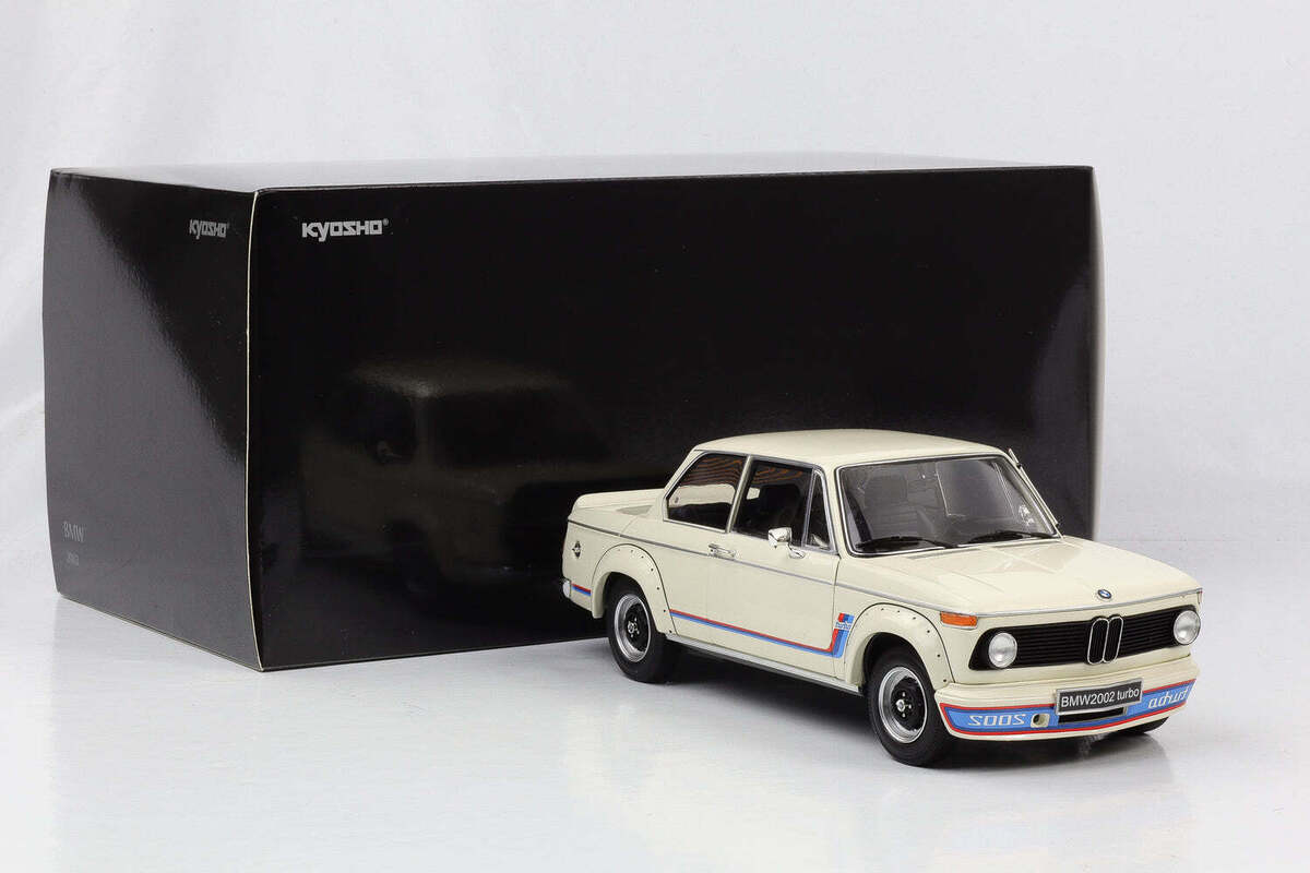 BMW 2002 Turbo (alb) - 1/18 Kyosho