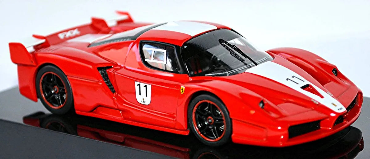 Ferrari FXX rosu/alb #11 - 1/43 Hot Wheels ELITE