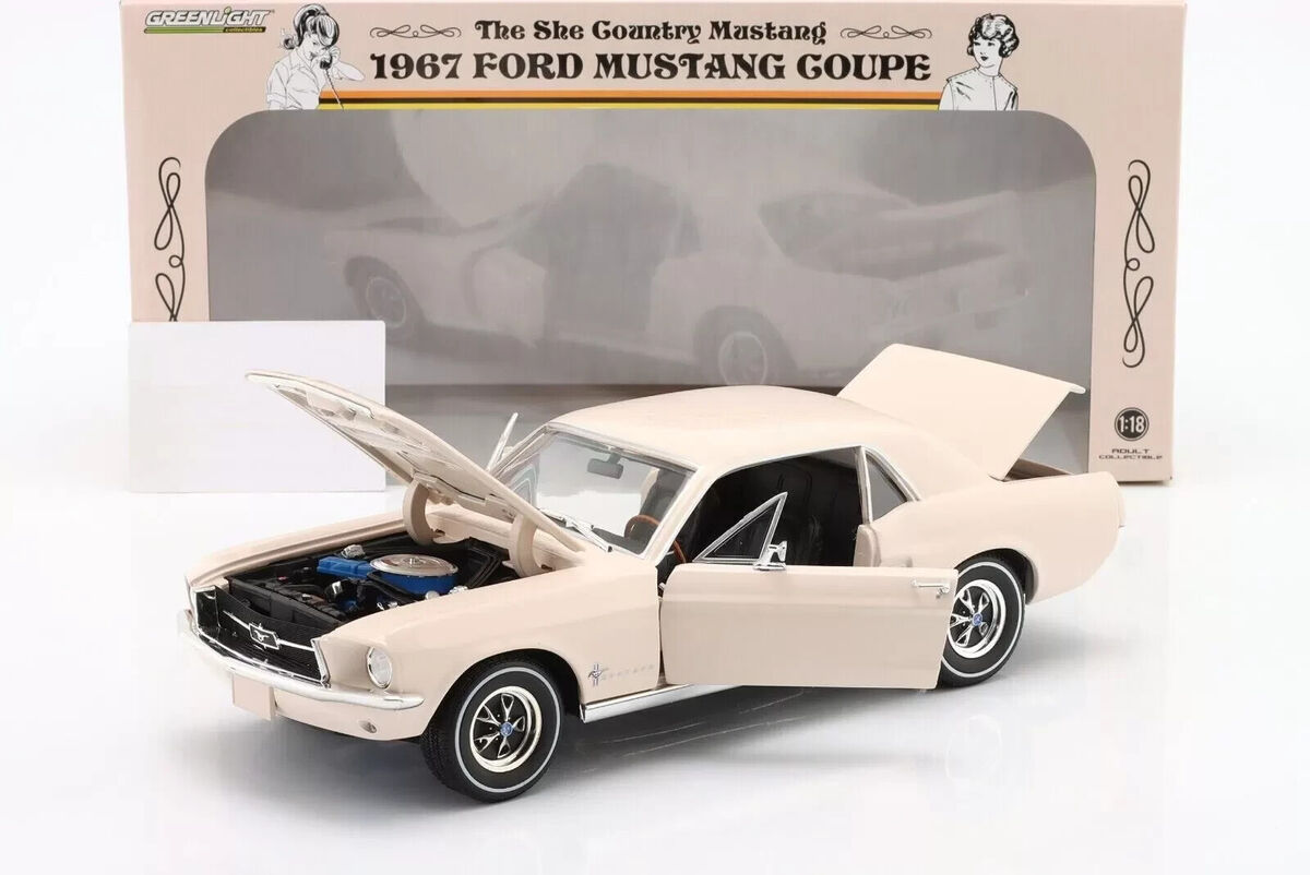 Ford Mustang Coupe 1967 "The She Country Mustang" Bermuda Sand - 1/18 Greenlight