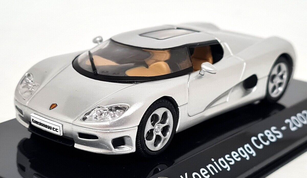 Koenigsegg CC8S 2002 cu vitrina plexiglass - 1/43 Altaya