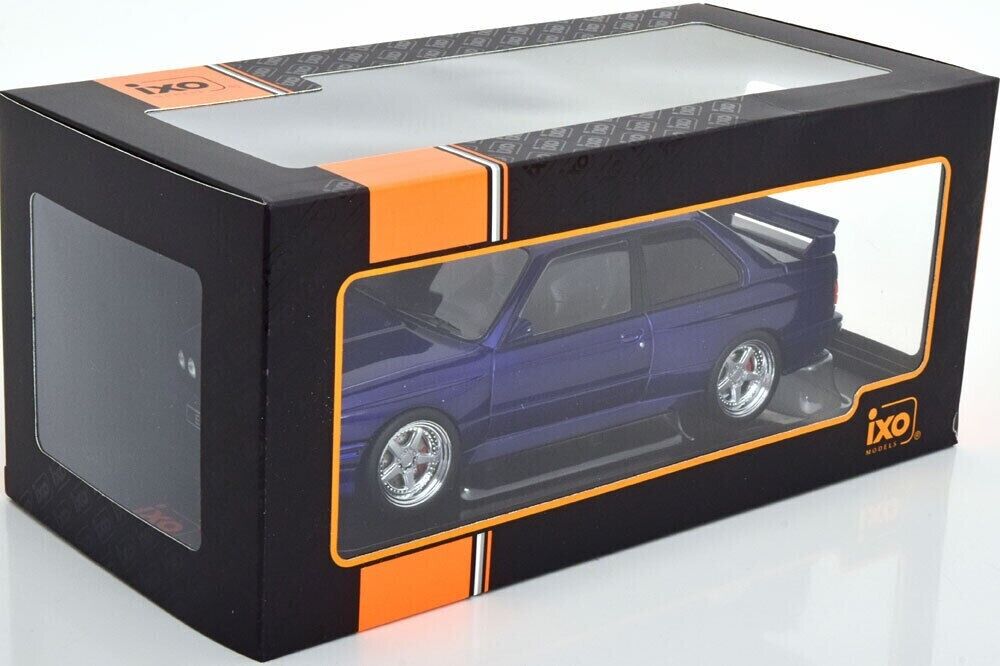 BMW M3 E30 1989 Dark Blue-Metallic 1:18 Ixo