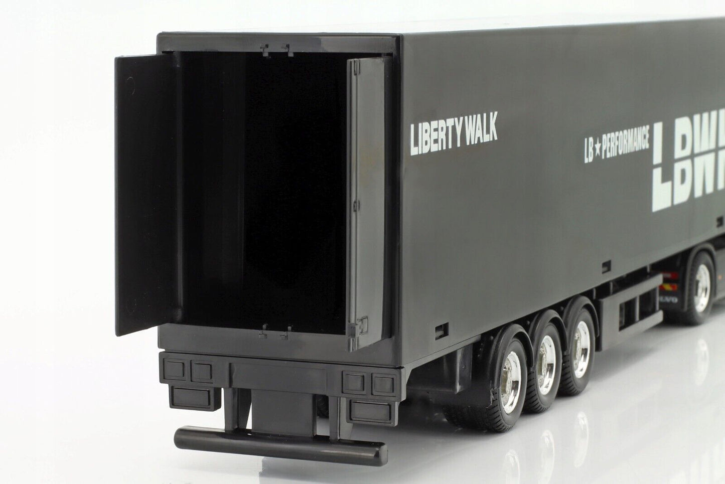 TIR  Volvo FH16 negru LBWK - 1/43 Bburago