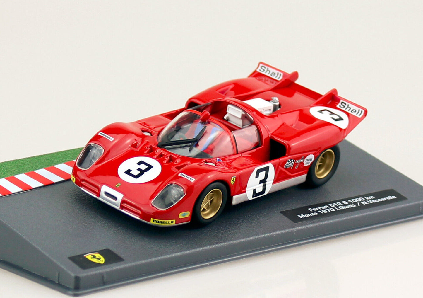 Ferrari 512 S 1000km Monza 1970 I.Giunti / N.Vaccarella cu vitrina plexiglass - 1/43 Altaya