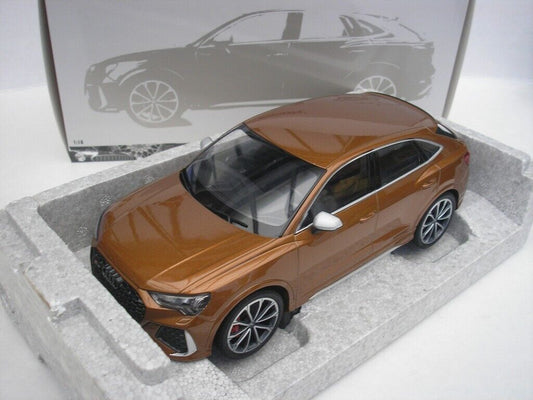 AUDI RS-Q3 SPORTBACK - 1/18 Minichamps