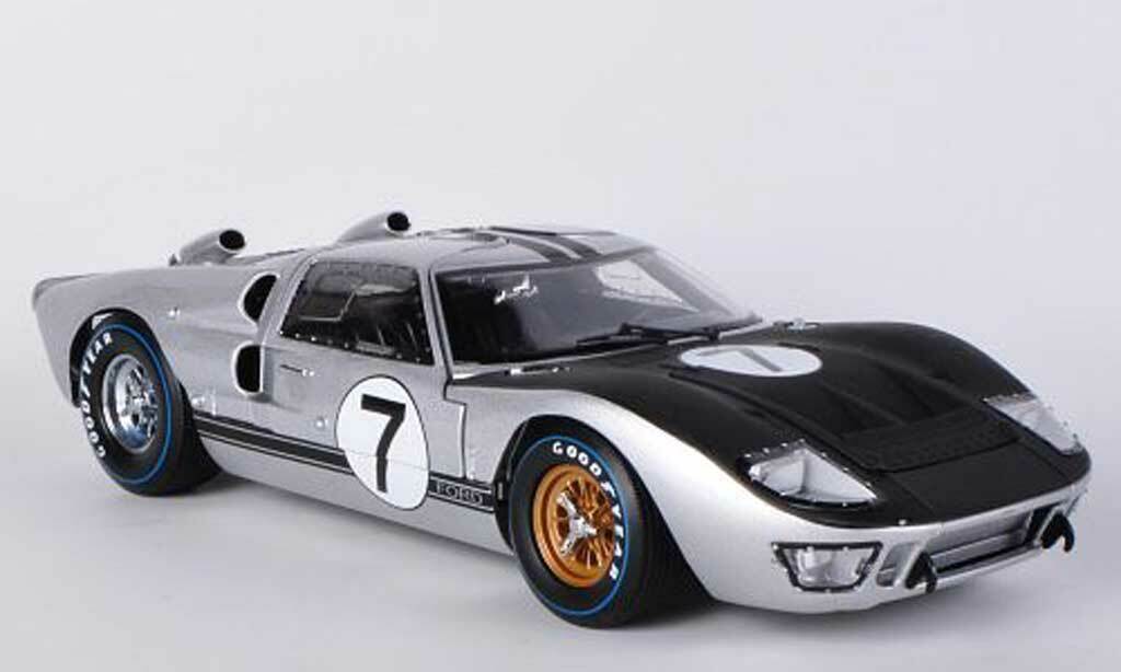 FORD GT-40 MK II 1966 No.7 - 1/18 SHELBY COLLECTIBLES