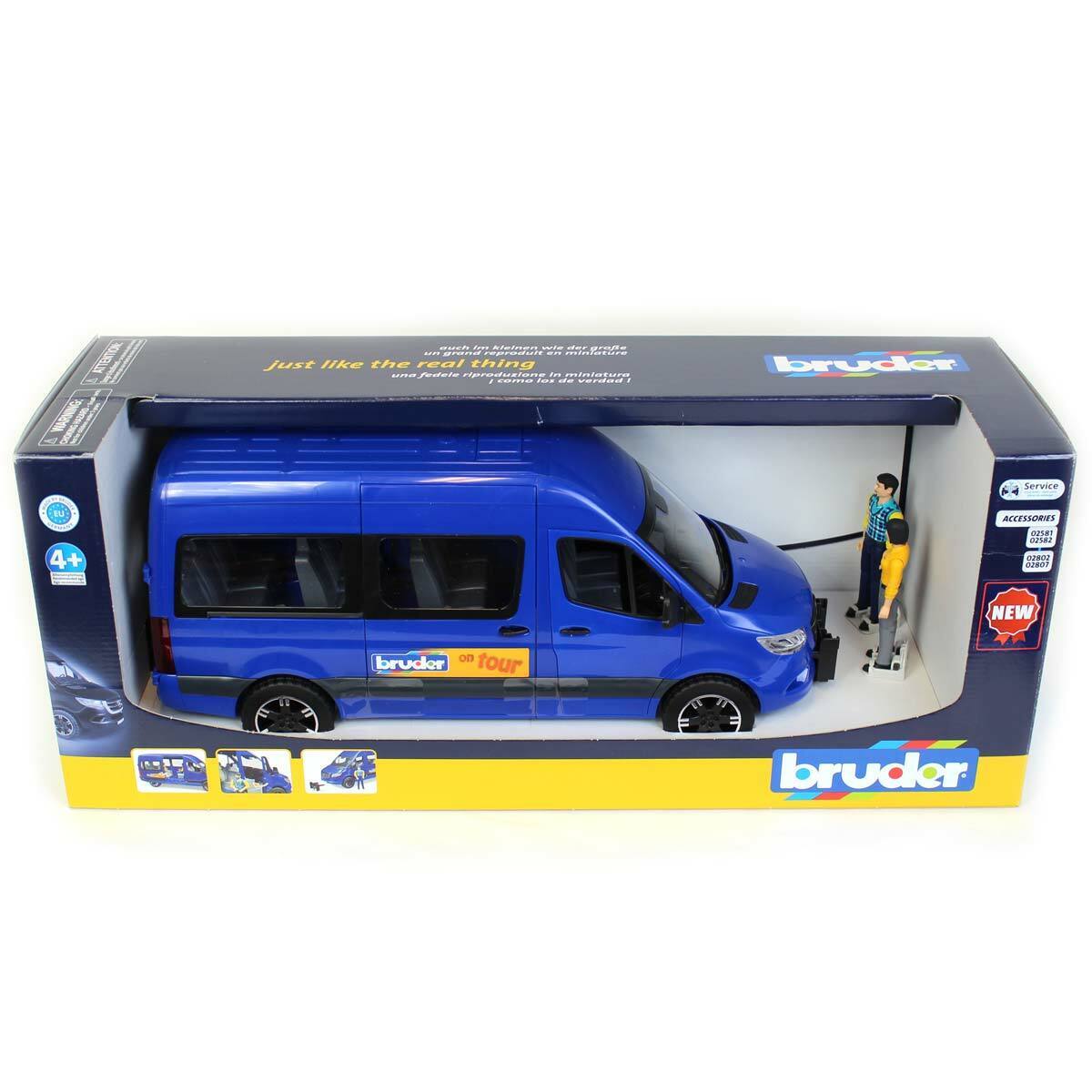 BRUDER 02670 - Microbuz Mercedes-Benz Sprinter cu sofer si pasager