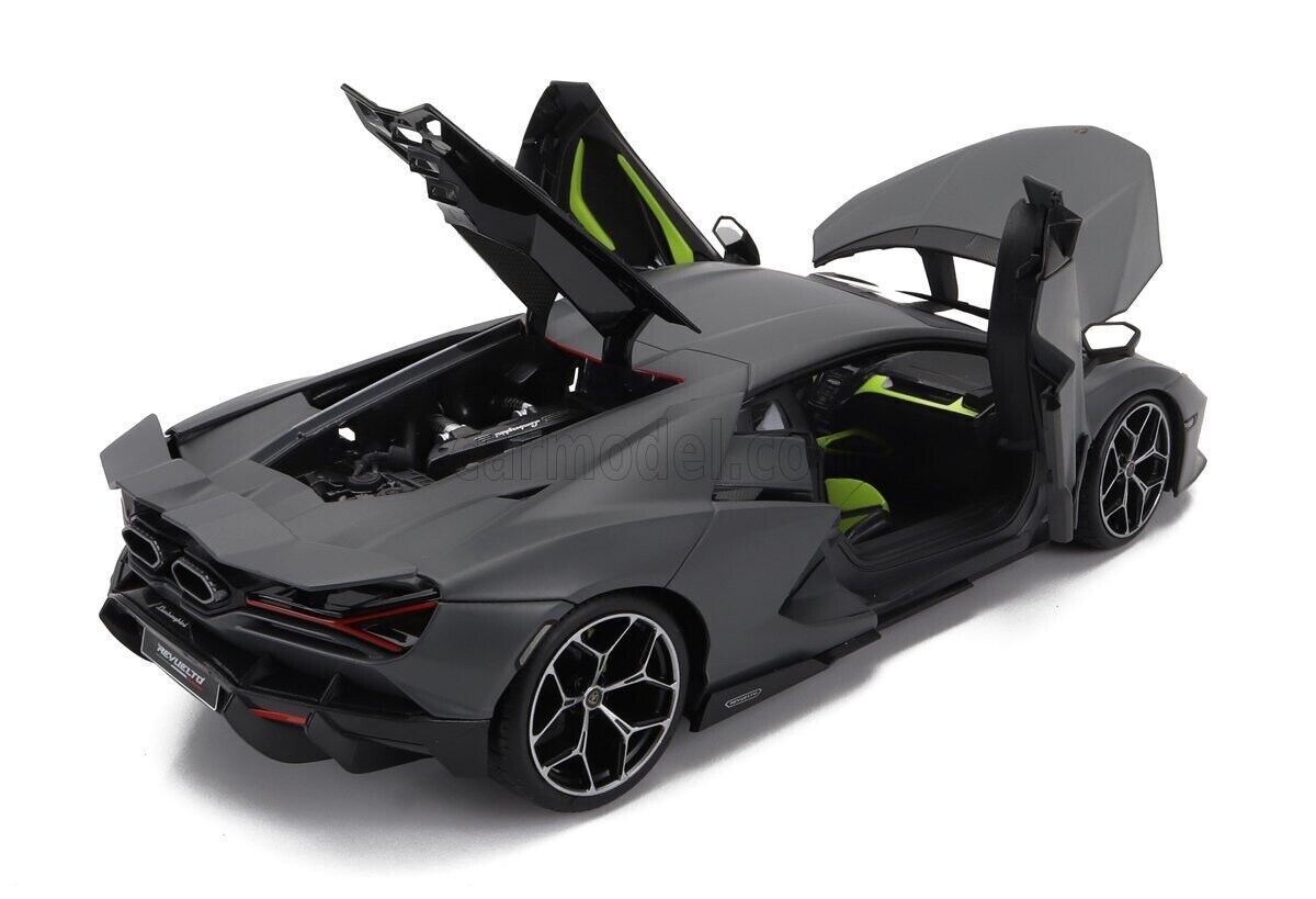 Lamborghini Revuelto gri - 1/18 Maisto