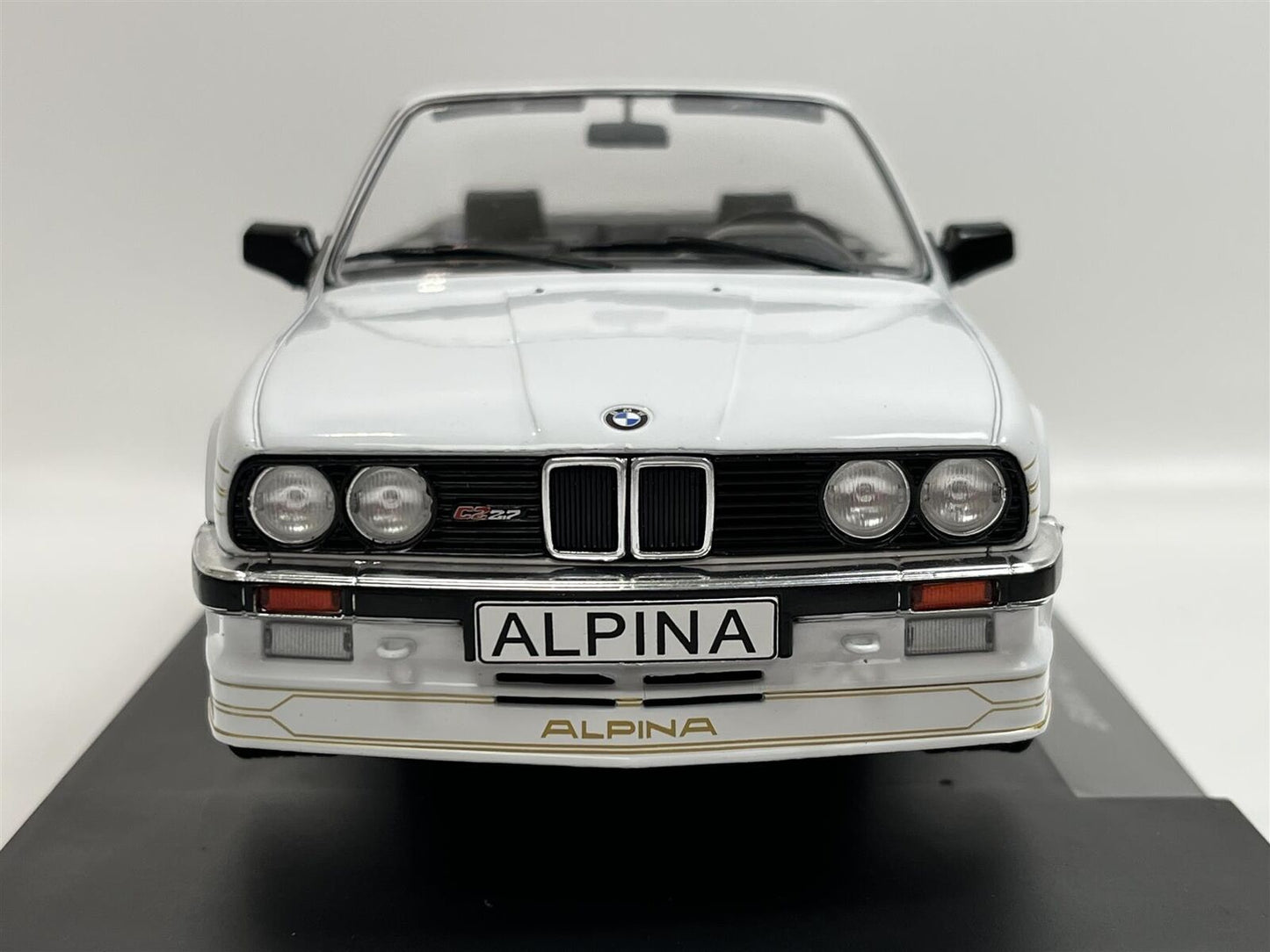 BMW Alpina C2 2.7 alb - 1/18 Model Car Group