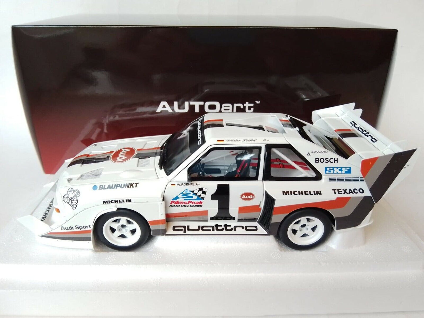 Audi Quattro S1 Pikes Peak Winner 1987 W.Roehrl #1 - 1/18 Autoart