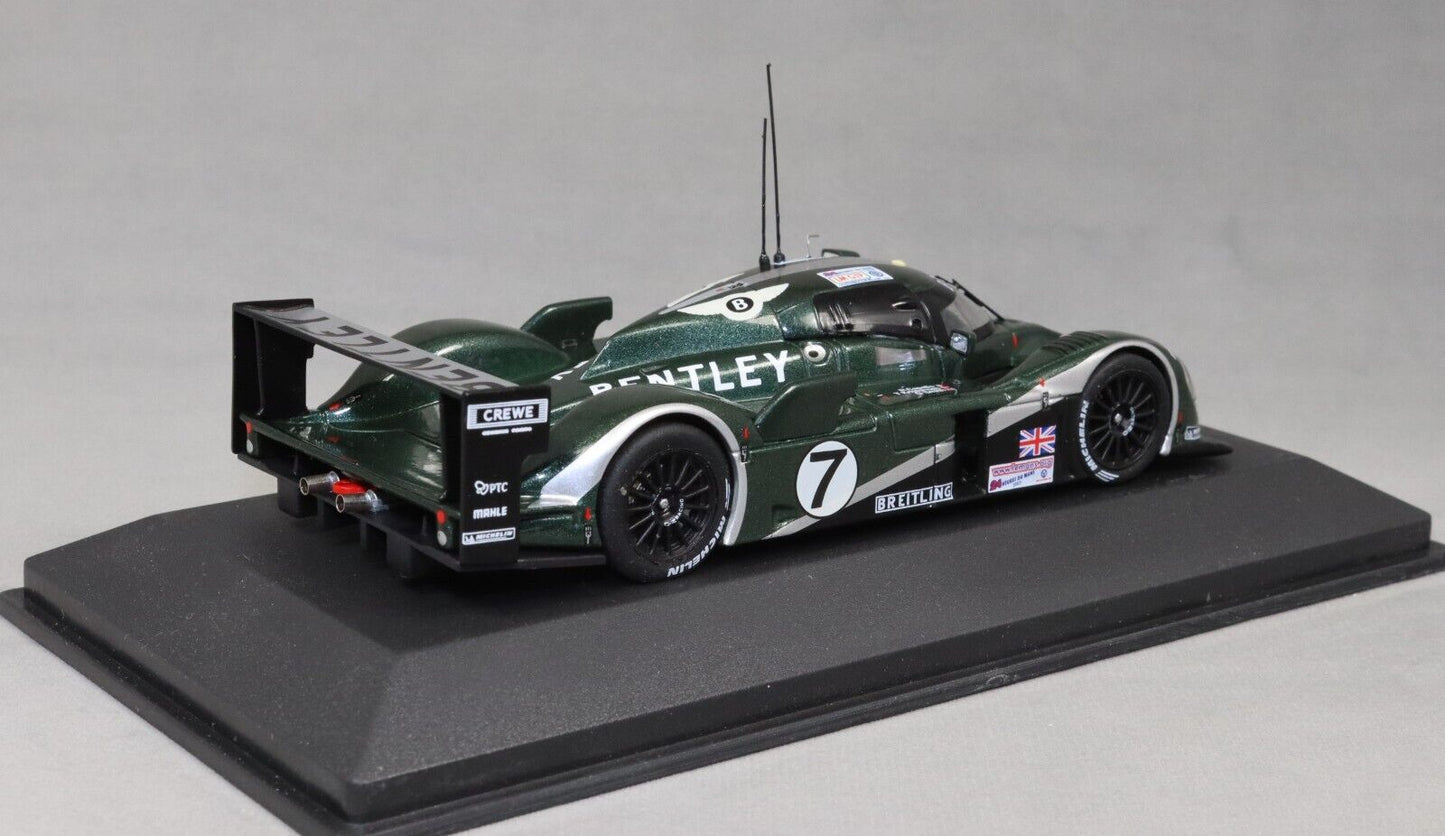 Bentley Speed 8 #7 2003 cu vitrina plexiglass - 1/43 Altaya