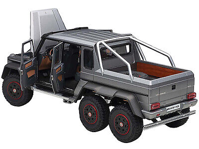 Mercedes-Benz G63 AMG 6X6 platinum magno - 1/18 Autoart