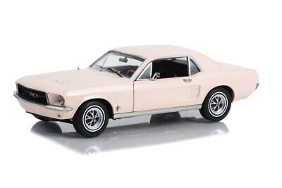 Ford Mustang Coupe 1967 "The She Country Mustang" Bermuda Sand - 1/18 Greenlight