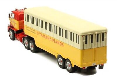 Camion cu remorca International Harvester DCOF-405 1959 Yamaha Pianos - 1/43 Ixo Models