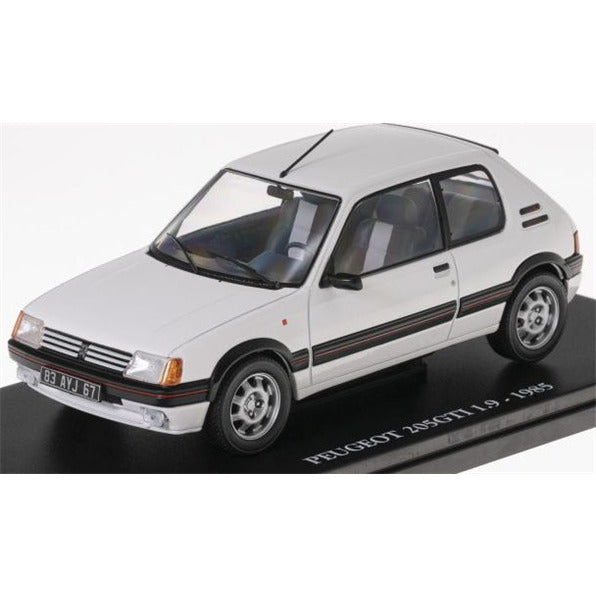 Peugeot 205 GTI 1.9 1985 cu vitrina plexiglass - 1/24 Ixo