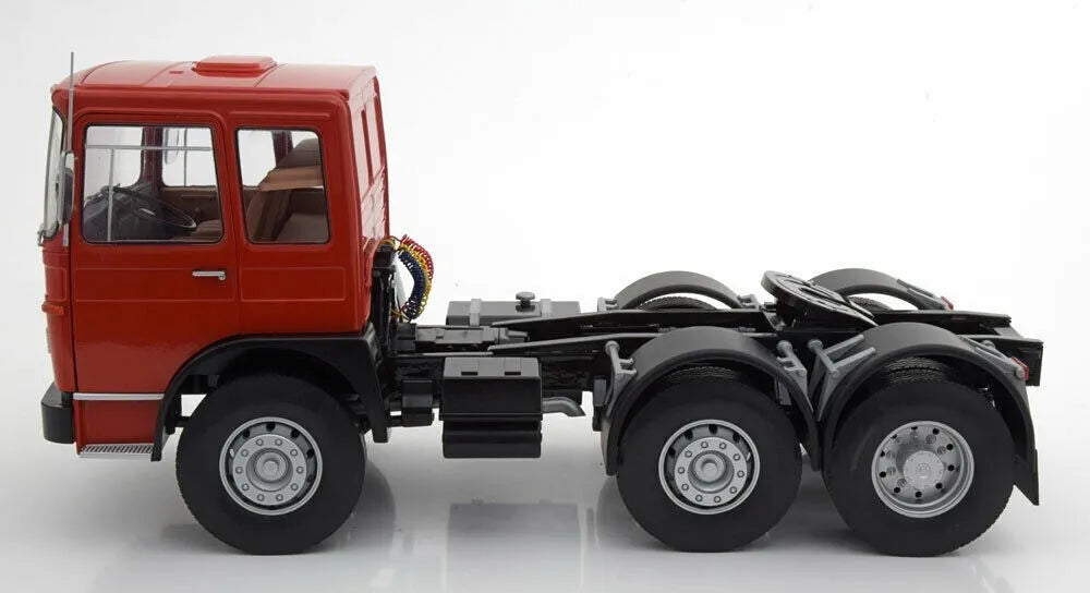 Camion MAN F7 16.304 - 1/18 Road Kings