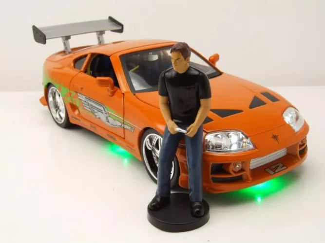 Toyota Supra 1995 cu lumini si figurina Brian - 1/18 Jada