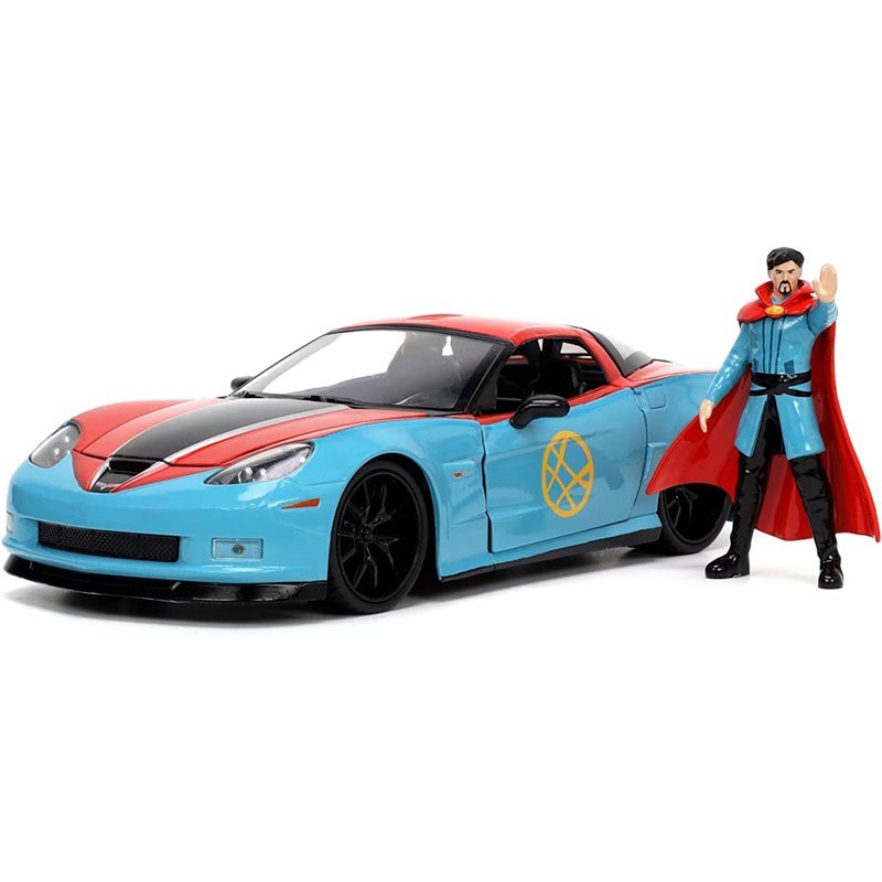 Chevrolet Corvette Z06 2006 cu figurina Doctor Strange - 1/24 Jada